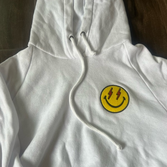 AV Nation cropped hoodie NWOT - Picture 5 of 6